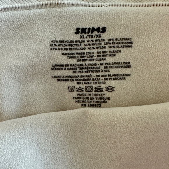 SEAMLESS SCULPT HIGH-WAISTED ABOVE THE KNEE SHORT size XL - Picture 4 of 5